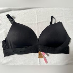 NWT Victoria Secret PINK Wear Everywhere Wireless Push-Up Bra